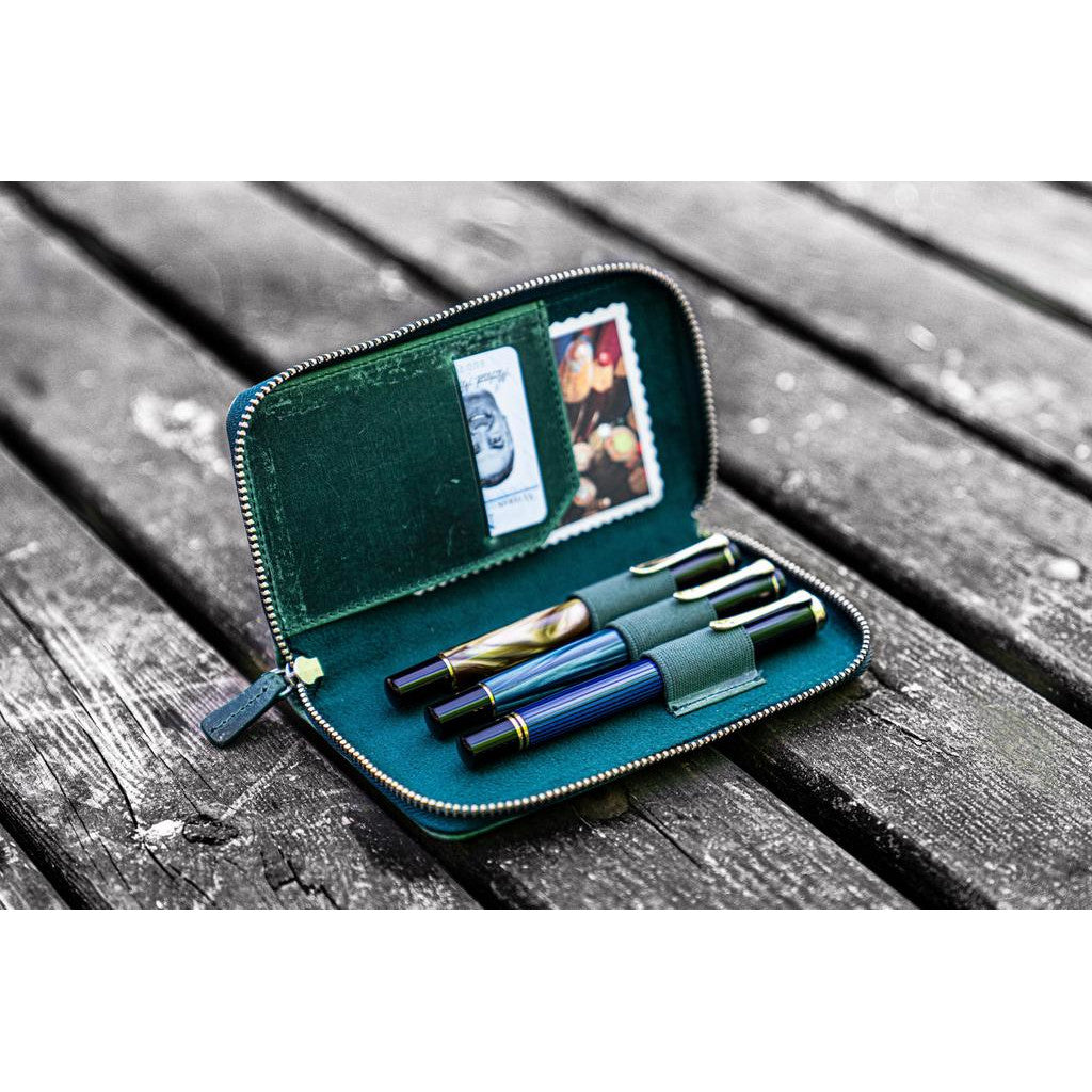 Galen Leather 3 Pen Zipper Case - Crazy Horse Green | Atlas Stationers.