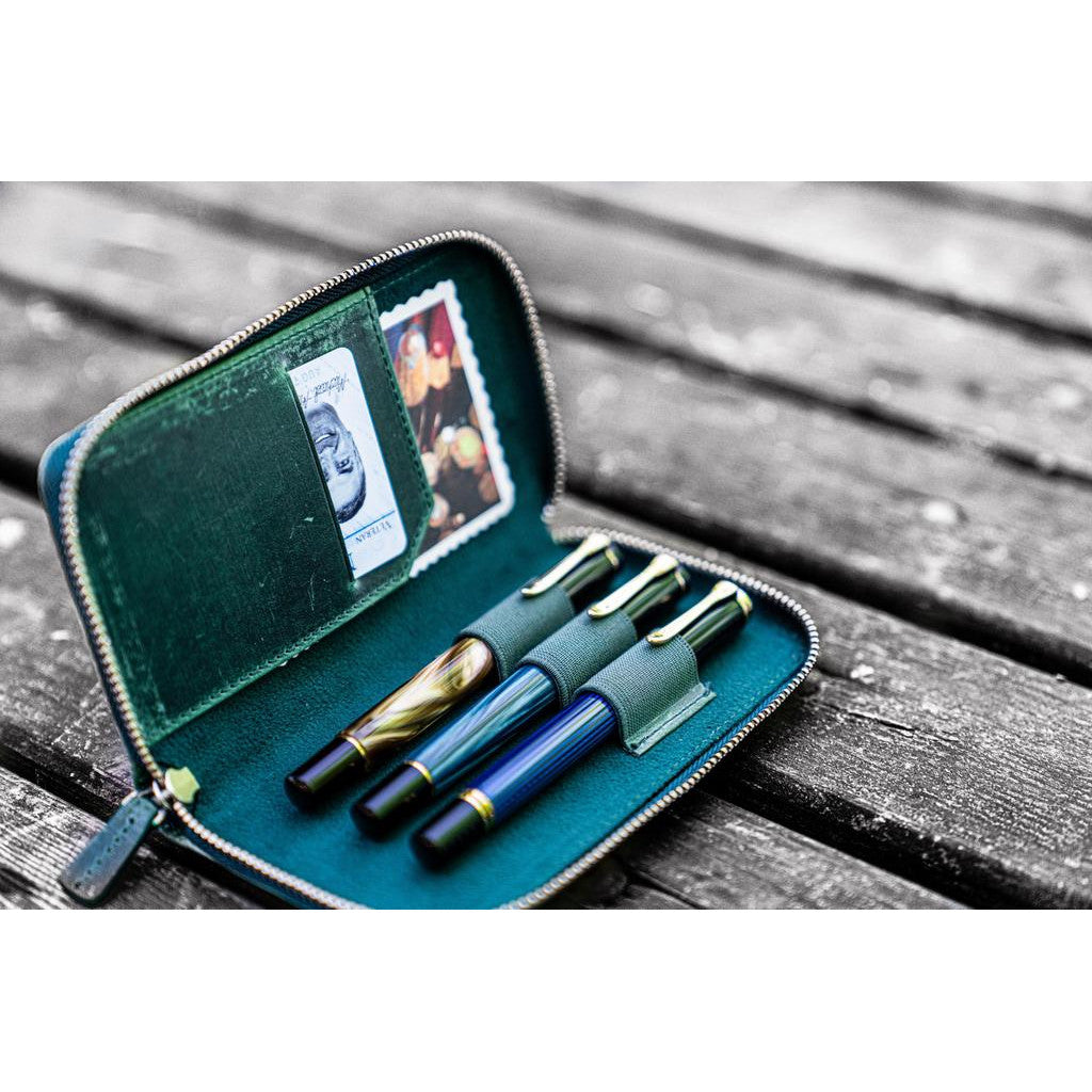 Galen Leather 3 Pen Zipper Case - Crazy Horse Green | Atlas Stationers.