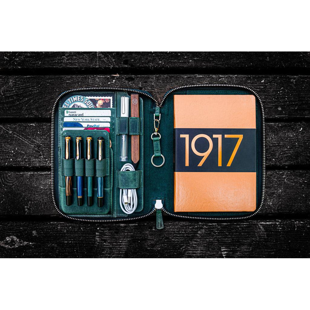 Galen Leather Zipped A5 Notebook Folio - Crazy Horse Forest Green | Atlas Stationers.