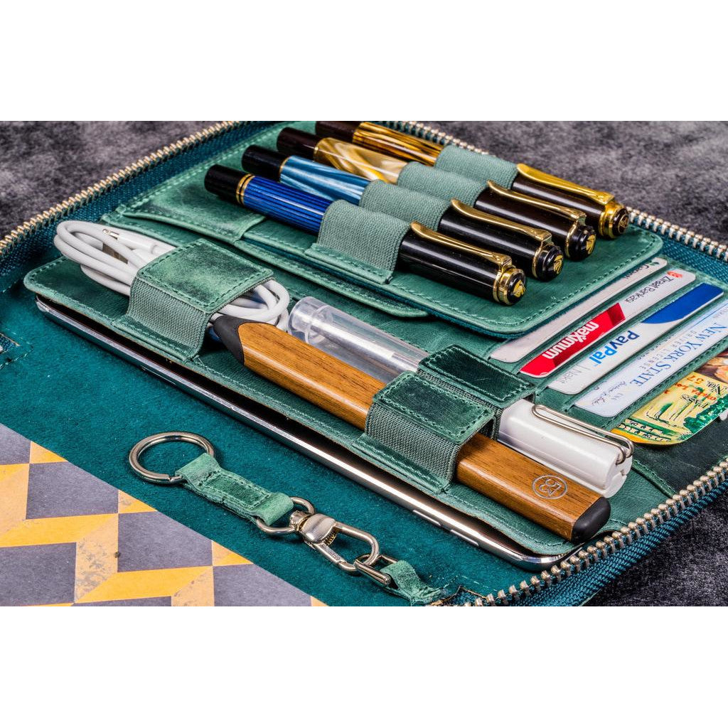 Galen Leather Zipped A5 Notebook Folio - Crazy Horse Forest Green | Atlas Stationers.