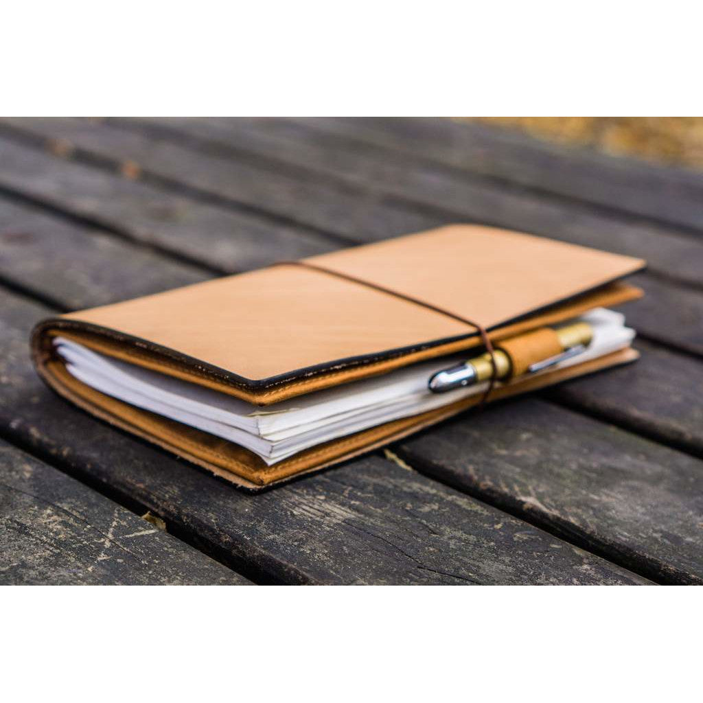 Galen Leather Traveler's Wallet Insert - Crazy Horse Brown | Atlas Stationers.
