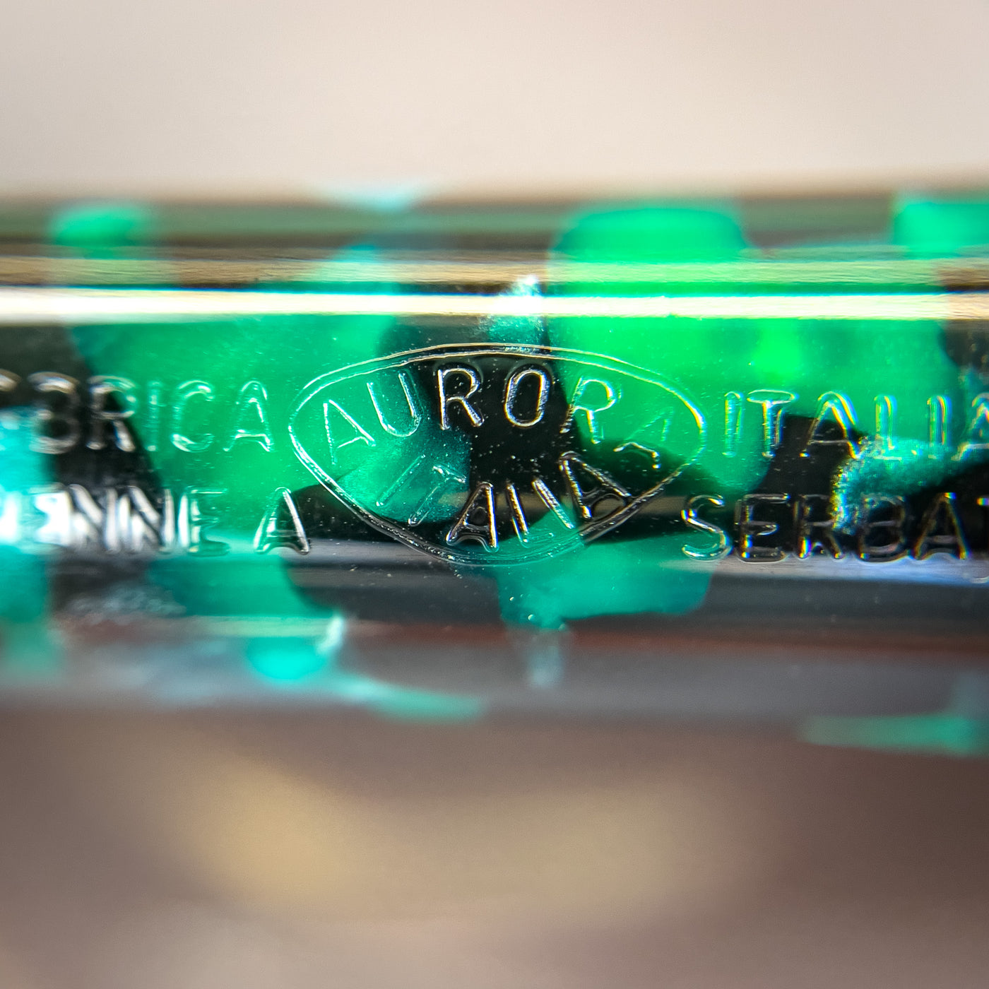 Aurora Optima Auroloide Fountain Pen - Emerald with Gold Trim | Atlas Stationers.
