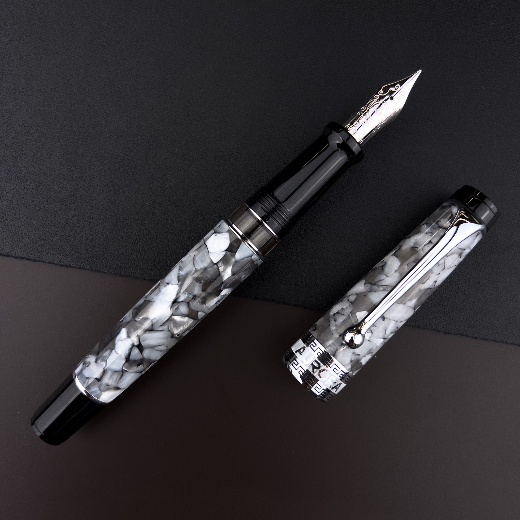 Aurora Optima Auroloide Fountain Pen - Nero Perla (Doorbuster