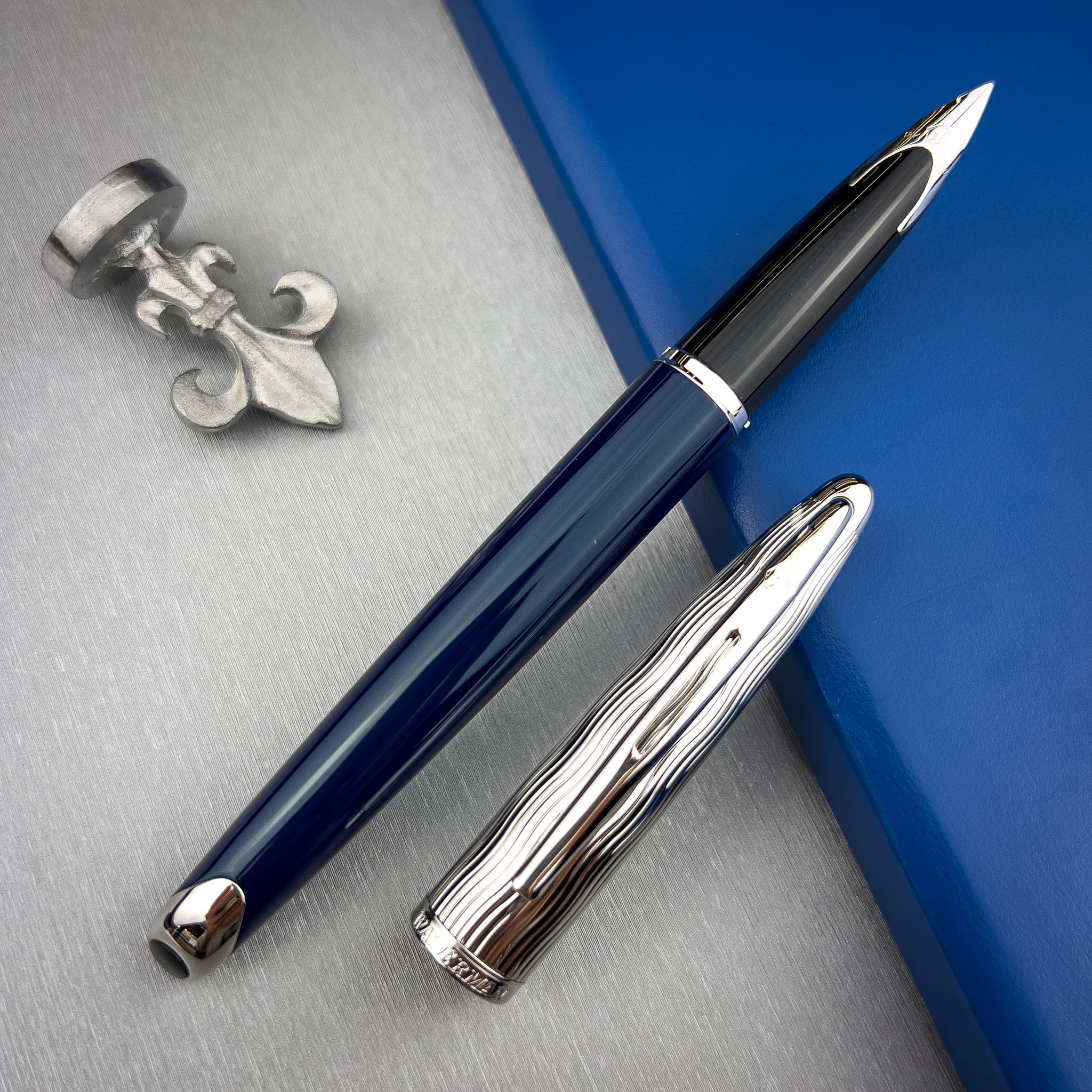 Waterman Carene Fountain Pen - L'essence du Bleu (Special Edition