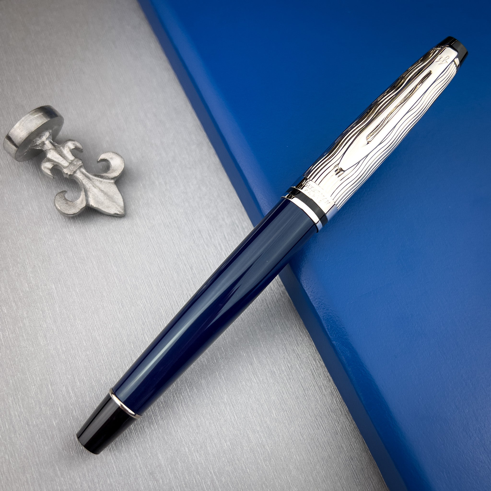 Waterman Expert Fountain Pen - L'essence du Bleu (Special Edition