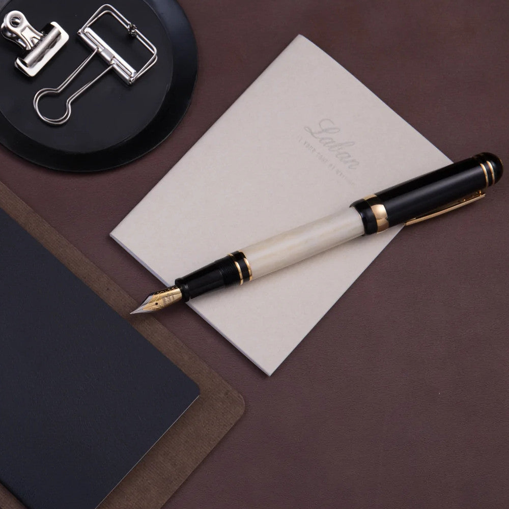 Laban 325 Fountain Pen - Cambridge Marble Black – Atlas Stationers
