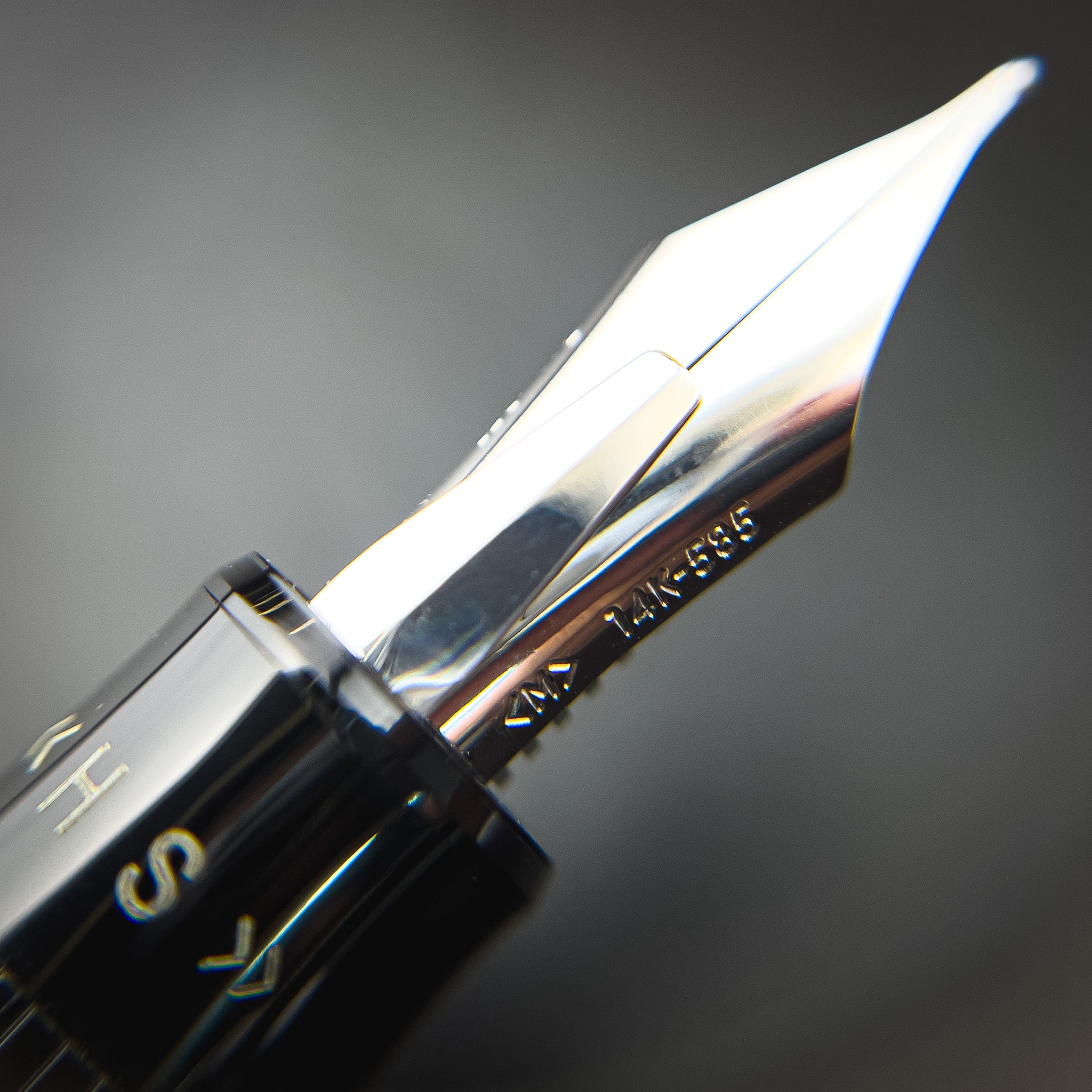 Pilot Justus 95 Fountain Pen - Black w/ Rhodium – Atlas Stationers