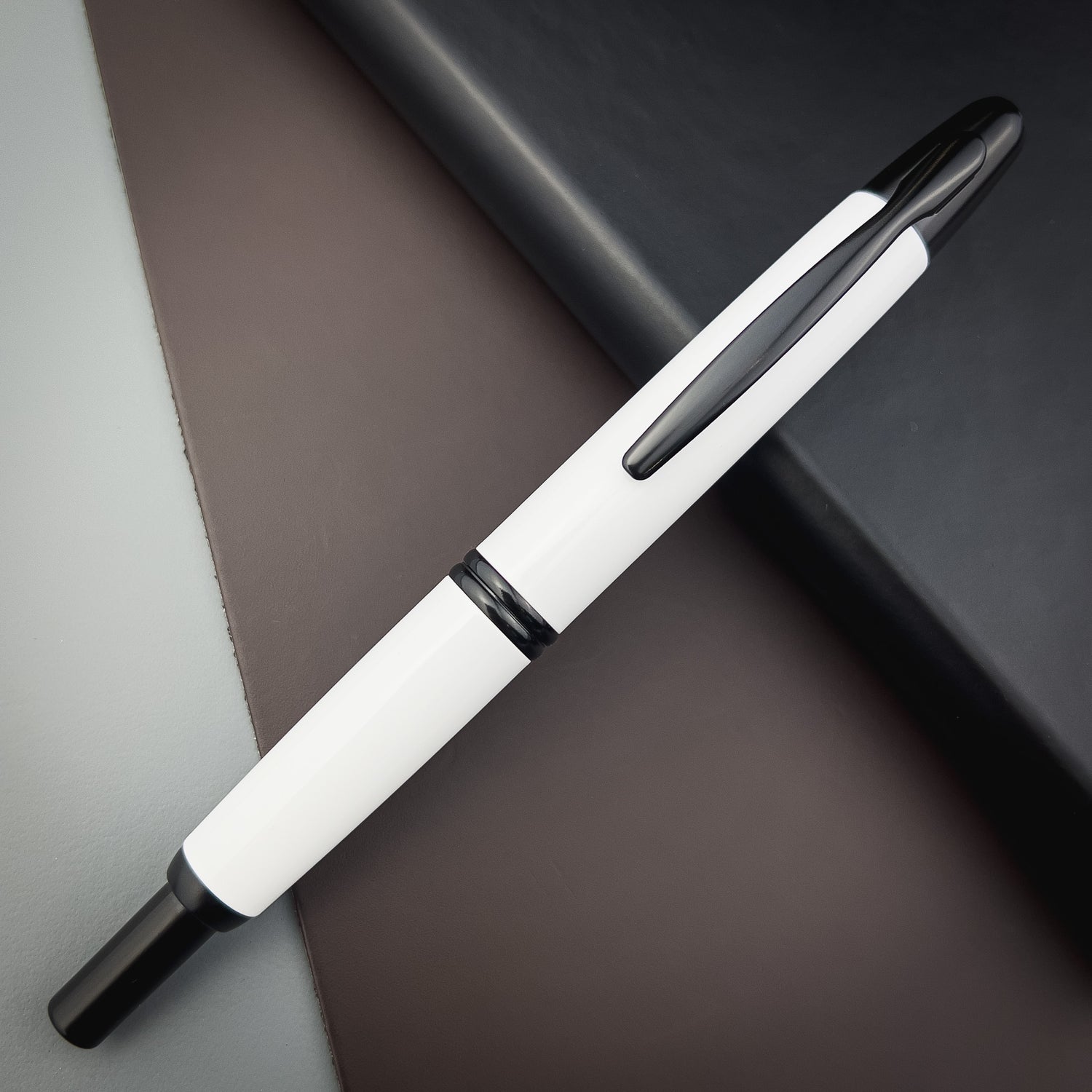 Pilot Vanishing Point Fountain Pen - White | Atlas Stationers.