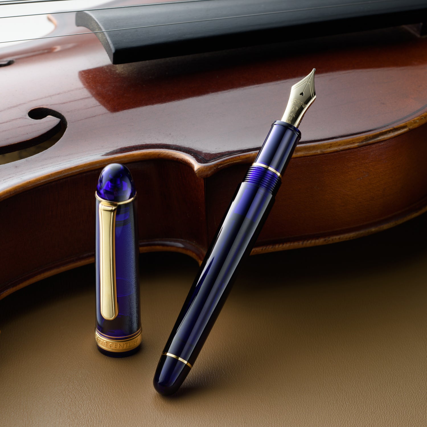 Platinum #3776 Century Fountain Pen - Chartres Blue with Gold Trim