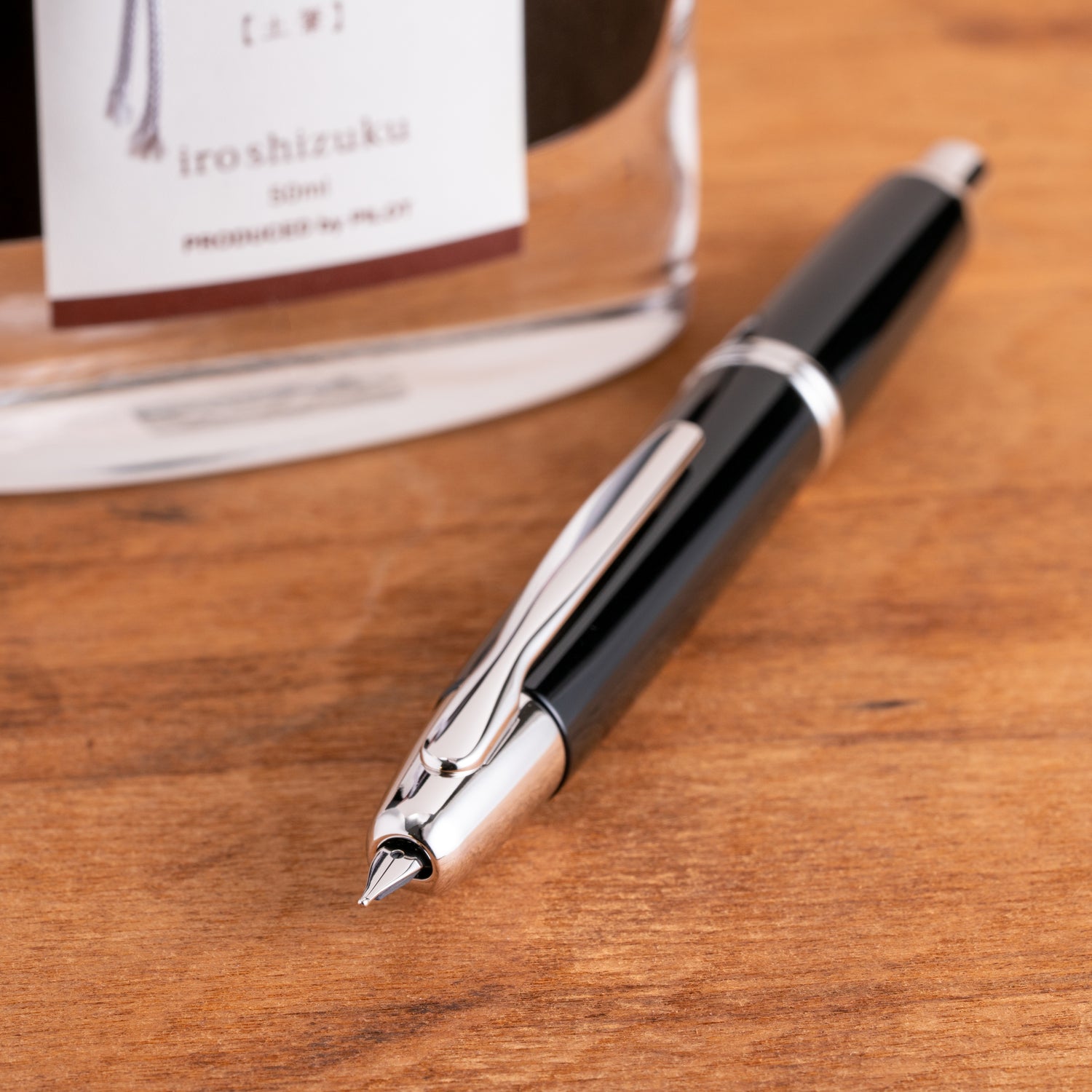 Pilot Vanishing Point Fountain Pen - Black | Atlas Stationers.