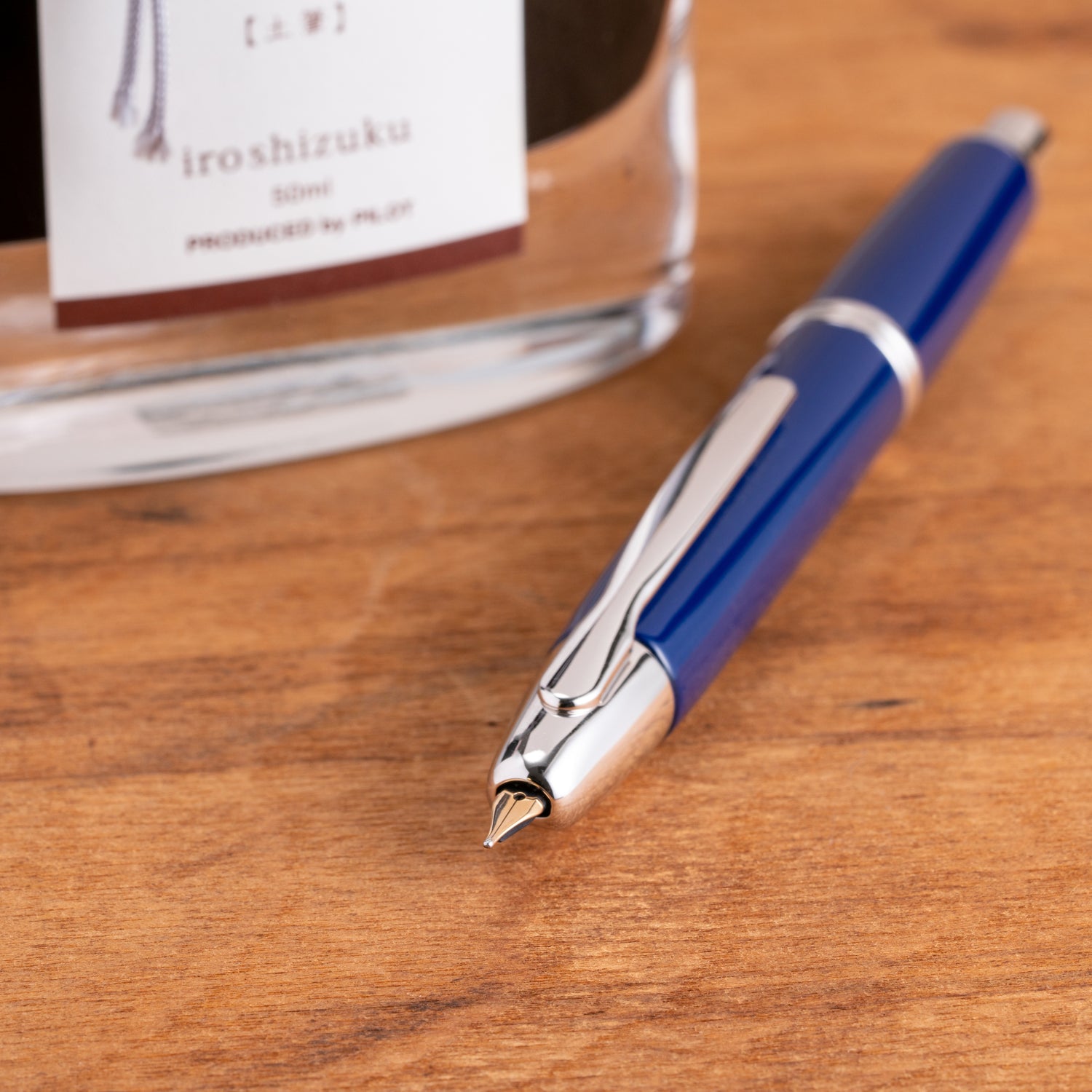 Pilot Vanishing Point Fountain Pen - Blue | Atlas Stationers.