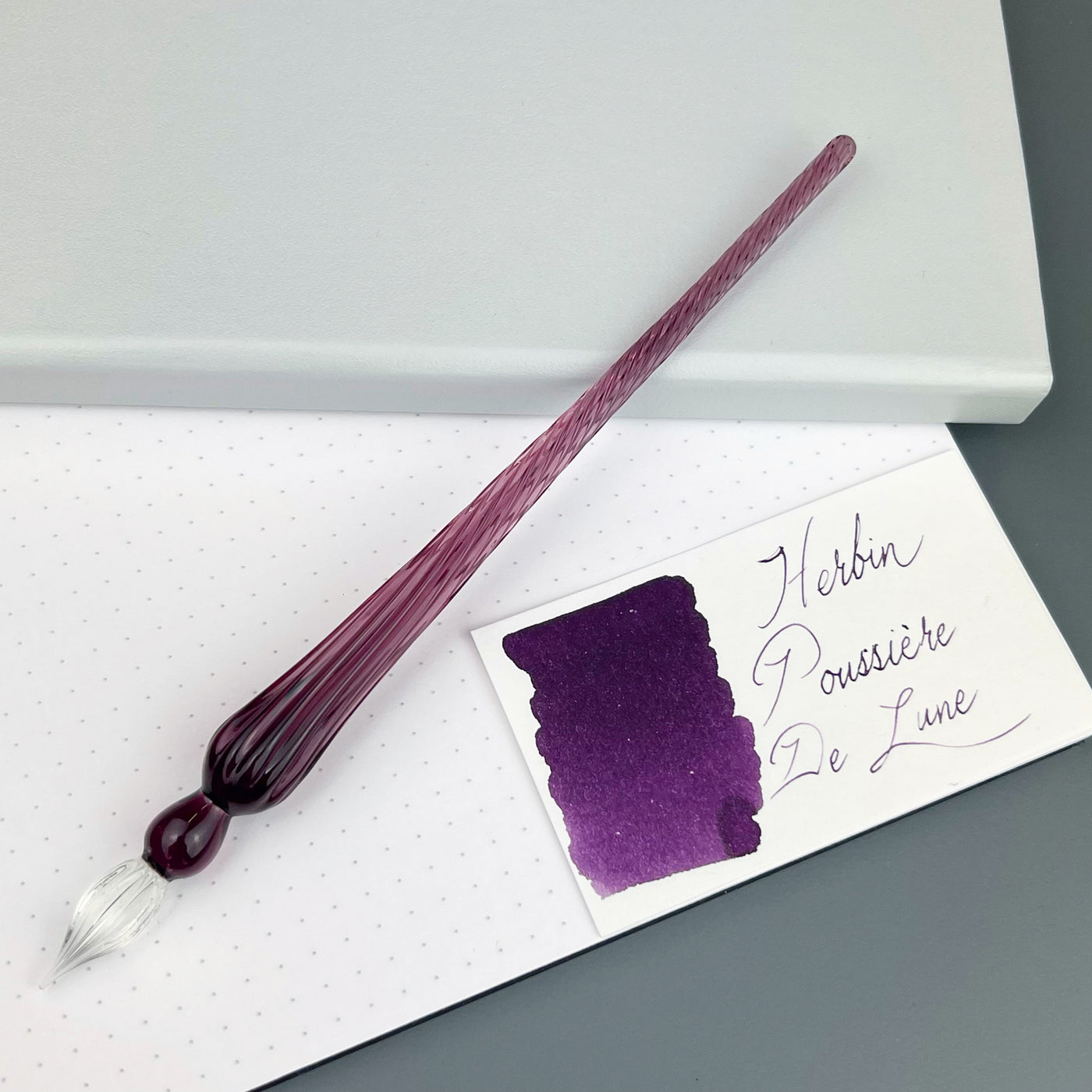 Jacques Herbin Round Glass Dip Pen - Violet