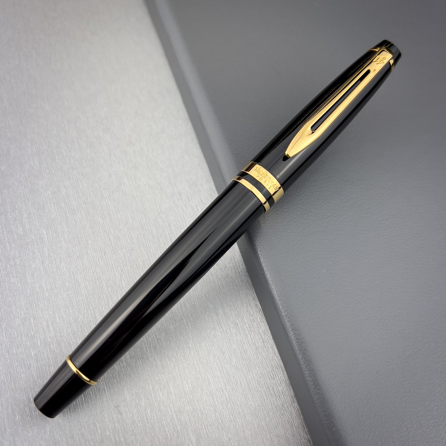 Waterman Expert Fountain Pen - Black w/ Gold Trim | Atlas Stationers.