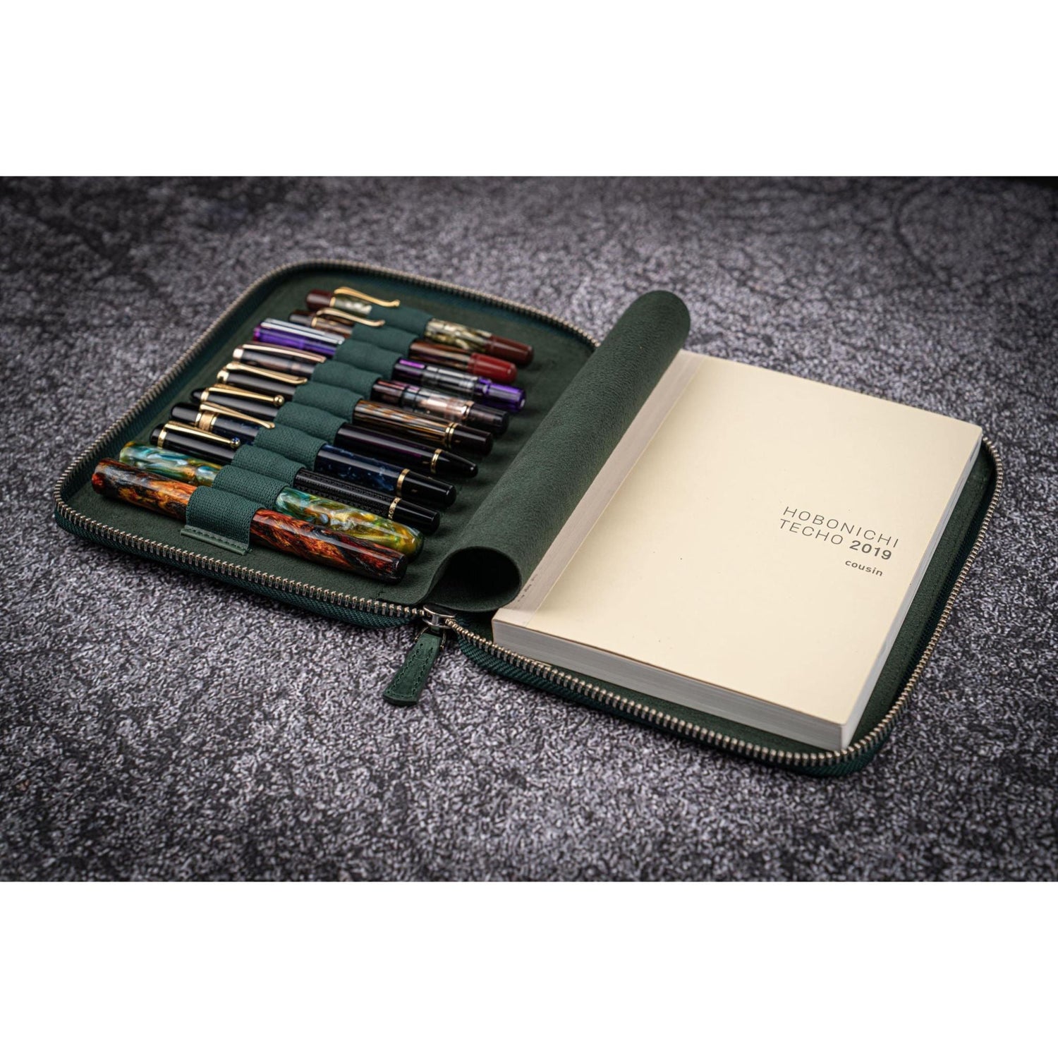 Galen Leather 10 Pen Zipper Case with A5 Notebook Holder - Crazy Horse Green | Atlas Stationers.