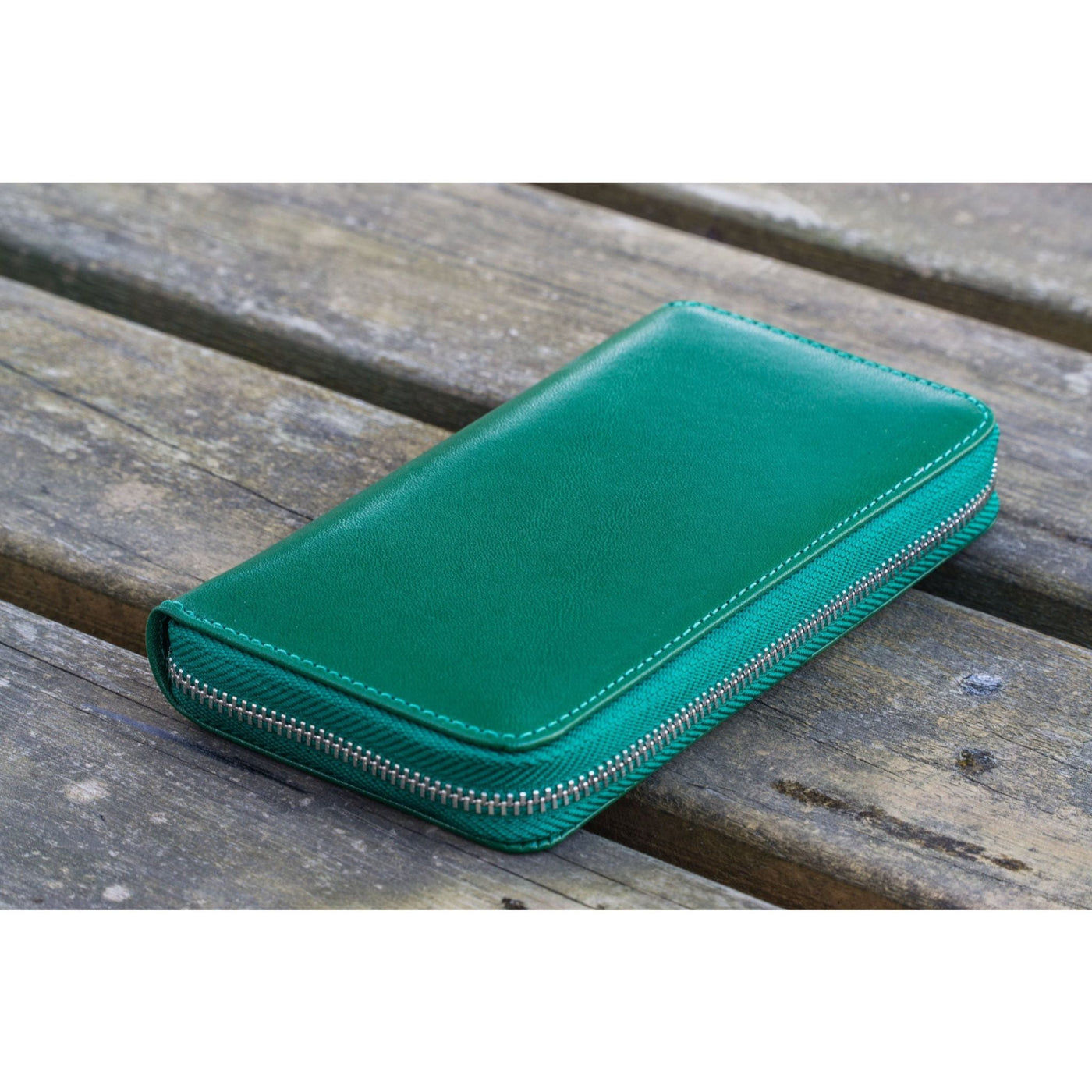 Galen Leather 3 Pen Zipper Case - Green | Atlas Stationers.