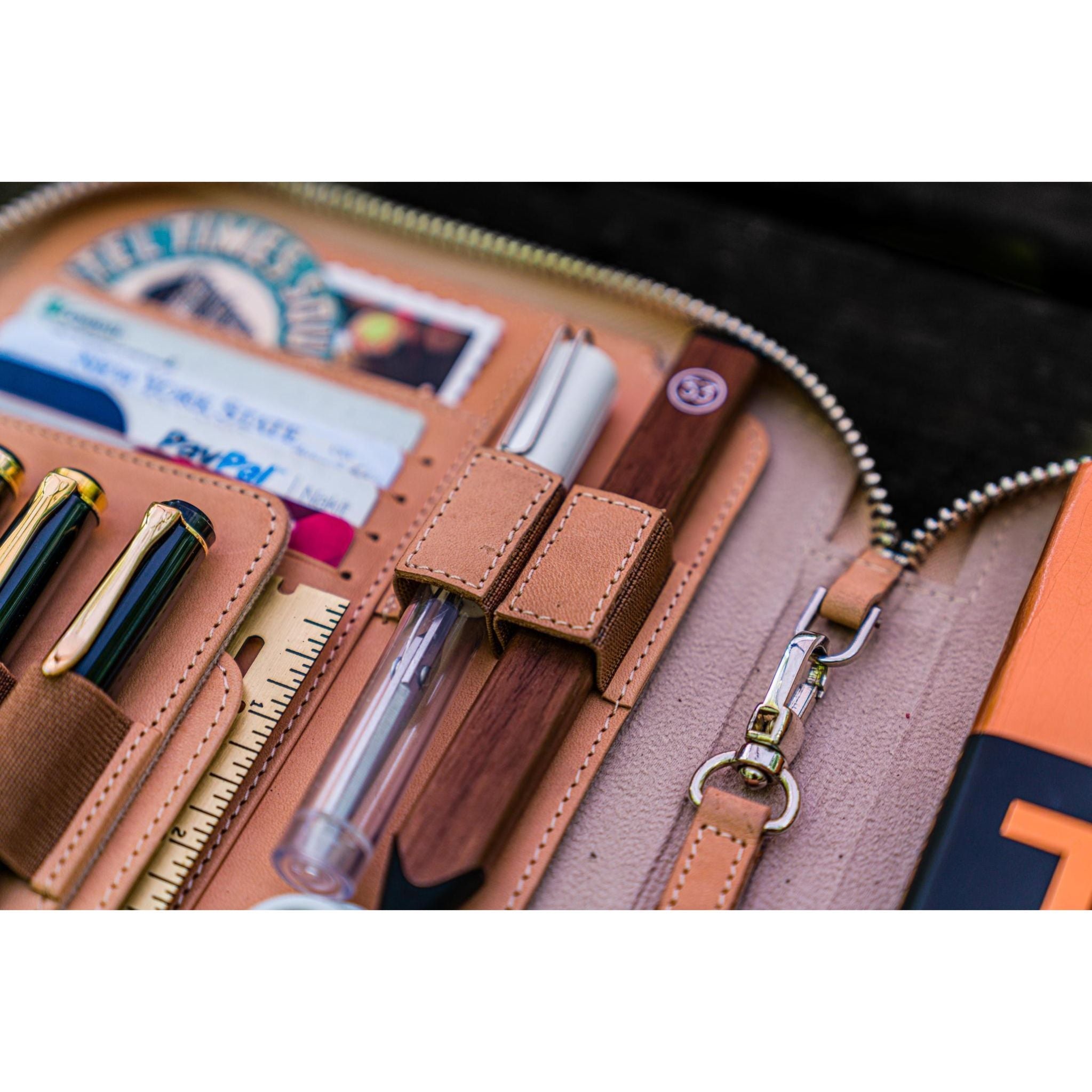 Galen Leather Zipped A5 Notebook Folio – Atlas Stationers