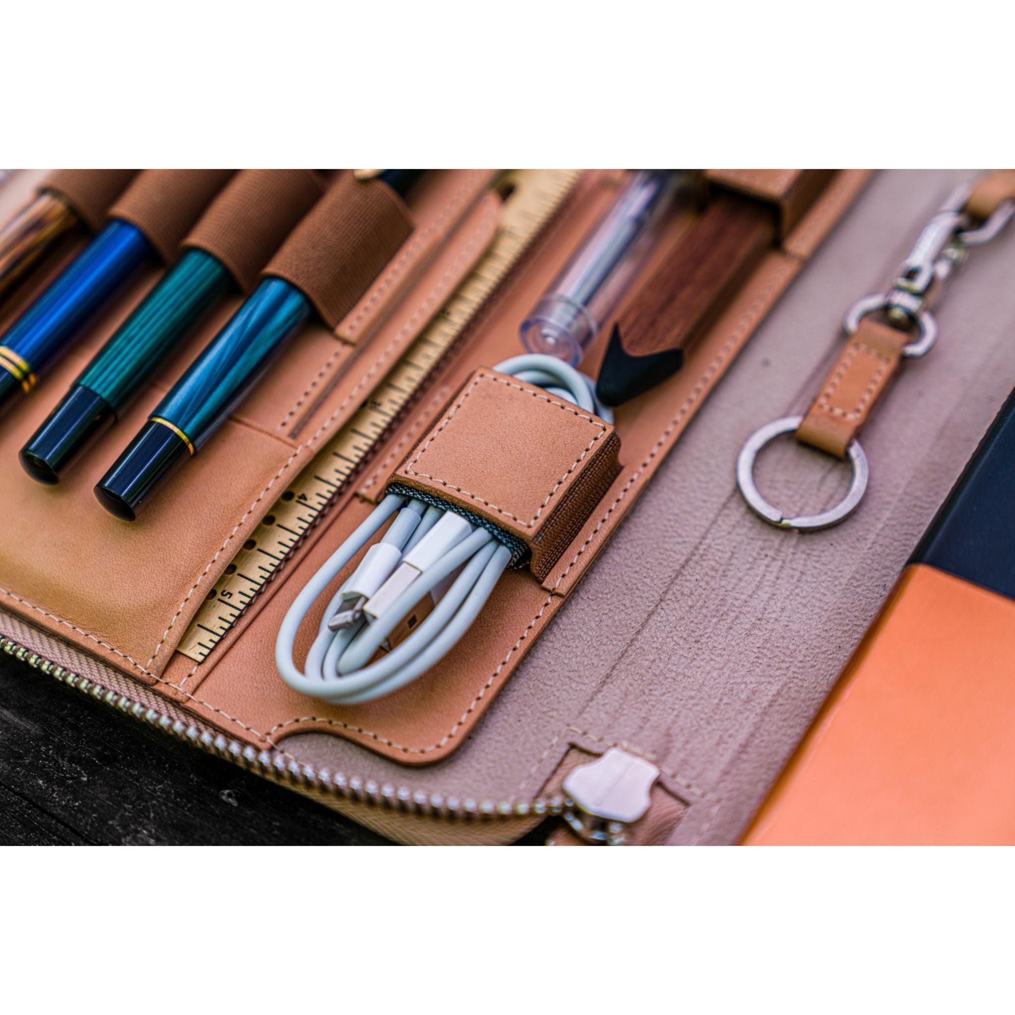 Galen Leather Zipped A5 Notebook Folio – Atlas Stationers