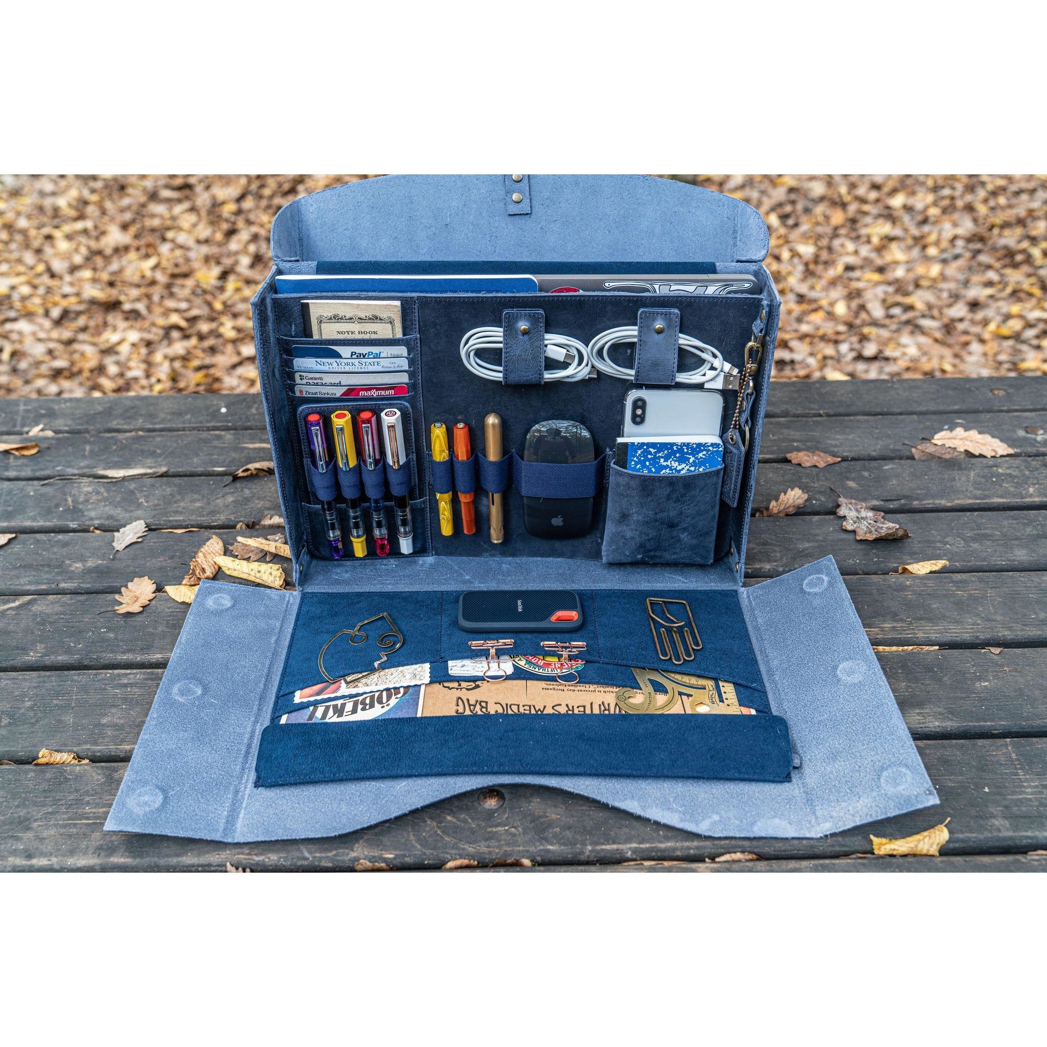 Galen Leather Writer's Medic Bag Xlarge – Atlas Stationers